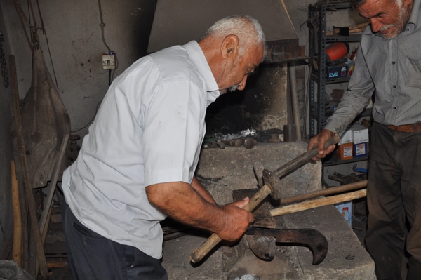 Dersim’in tek demirci ustası destek bekliyor galerisi resim 3