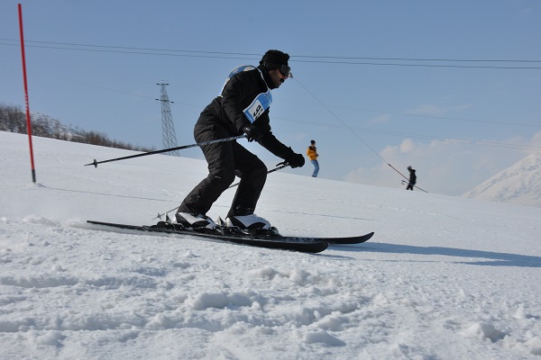 Ovacık'ta kayaklı koşu yarışı gerçekleşti galerisi resim 5