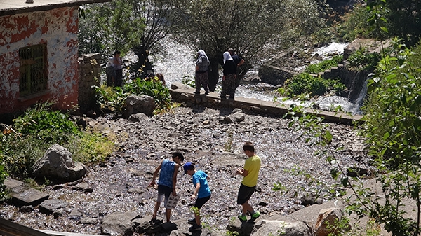 Munzur Baba'ya ziyaretçi akını galerisi resim 4