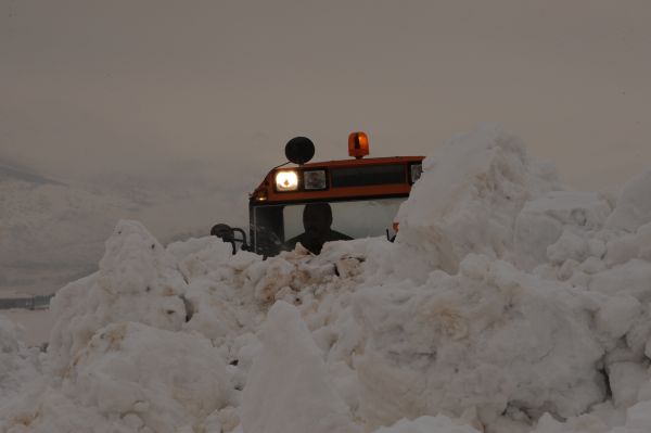 Tunceli'de kar yağışı nedeniyle 160 köy yolu ulaşı galerisi resim 1