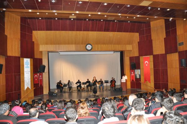 Tunceli Üniversitesinden Müzik Şöleni galerisi resim 3