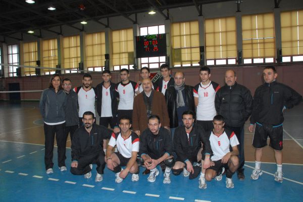 Özel idare voleybol takımı ilk maçını 3-0 kazandı galerisi resim 2