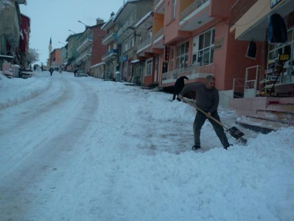 Pülümür’de Kar Keyfi! galerisi resim 3