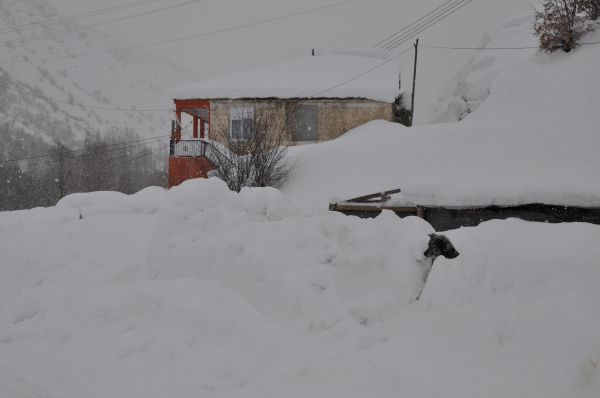 Tunceli'de 233 Köy Yolu Ulaşıma Kapandı galerisi resim 3