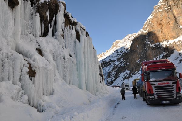 Tunceli’de Çığ’lar Tehlike Saçıyor galerisi resim 4