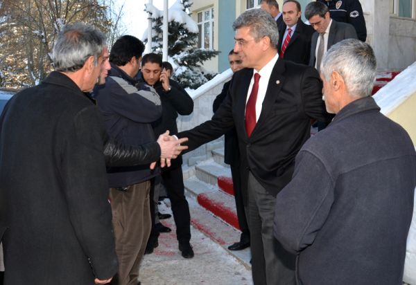 Tunceli Emniyet Müdürü Esnafla Yemekte Bir araya g galerisi resim 2