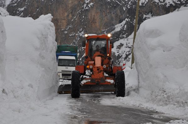 Tunceli'de 269 Köy Yolu Ulaşıma Kapalı galerisi resim 2