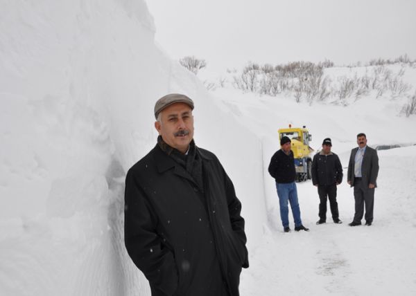 Tunceli'de Karla Mücadele Çalışmaları Devam Ediyor galerisi resim 2