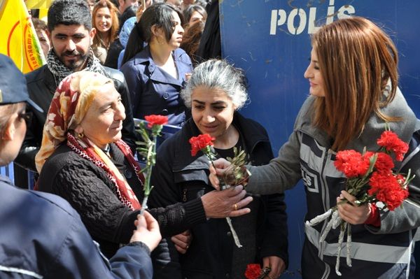 Tunceli'de Nevruz Coşkuyla Kutlandı galerisi resim 3