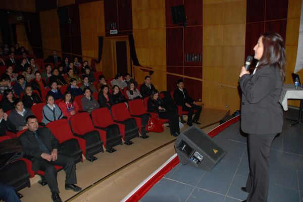 Seminer Düzenlendi galerisi resim 2