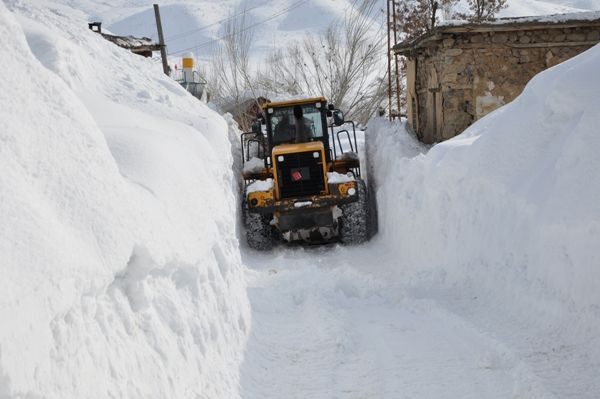 Ovacık'ta Kar Temizleme Çalışması galerisi resim 1