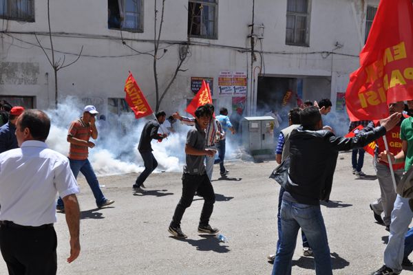 Tunceli'de 1 Mayıs galerisi resim 2