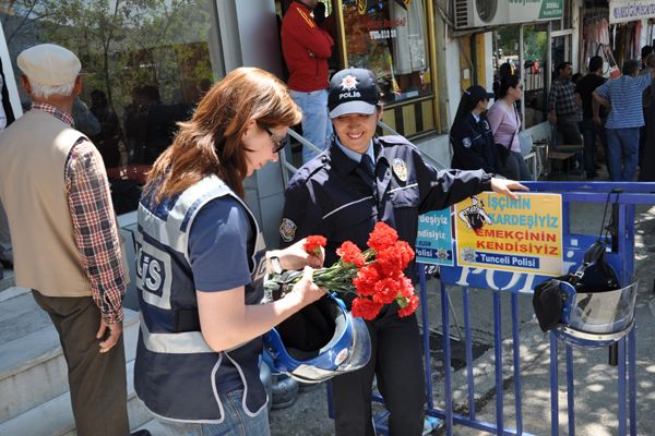 Tunceli'de 1 Mayıs galerisi resim 5