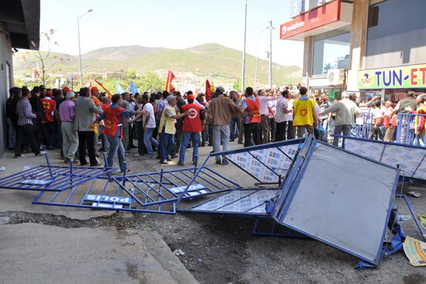 Tunceli'de 1 Mayıs galerisi resim 6