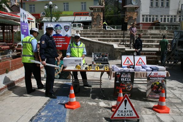 Tunceli'de Trafik Haftası Etkinlikleri galerisi resim 2