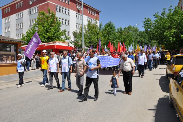 Tunceli’de Kamu Çalışanları İş Bıraktı galerisi resim 3