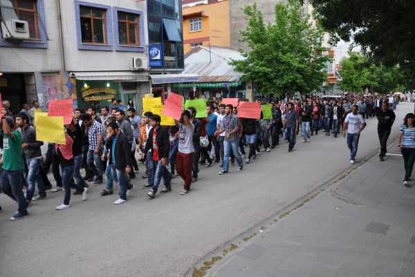 Gözaltına Alınması Protesto Edildi galerisi resim 3