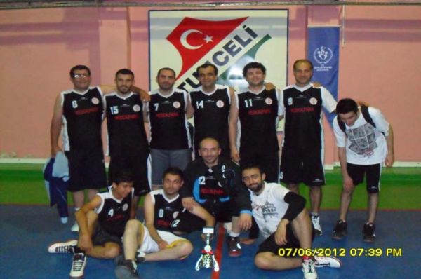 Tunceli Üniversitesi basketbol (A) takımı 2. oldu galerisi resim 4
