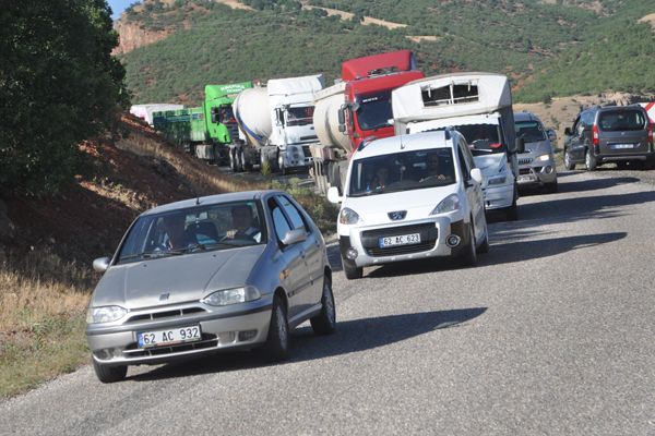 Tunceli’de zırhlı araca roketatarlı saldırı galerisi resim 1