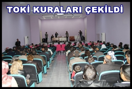 Çemişgezek'te TOKİ Konutları İçin Kura Çekildi