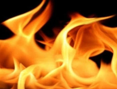 Nazımiye’de yangın: 1 ev yandı