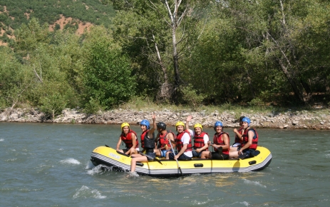 Munzur'da Rafting Keyfi