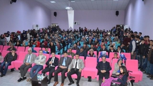 Çemişgezek'te ses yarışması düzenlendi