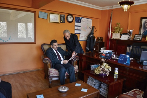 Vali Osman Kaymak, PTT İl Müdürlüğünü ziyaret etti