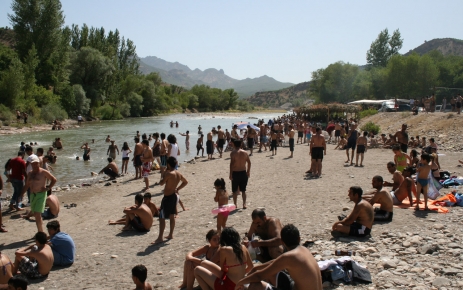 Tunceli’de plaj zamanı