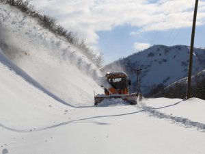 46 Köyyolunda ulaşım sağlanamıyor