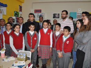 Üniversite öğrencilerinden Özgecan anısına sınıf