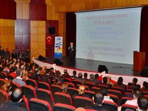 Kamu çalışanlarına “Mutlu Olmanın Yolları’’ konulu konferans verildi