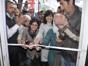 HDP, Gazik’te seçim bürosu açtı