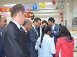 TUBİTAK 4006 Bilim fuarı başladı