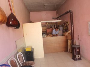 Bağlama ustası Güngör, mesleğini öğretmek istiyor