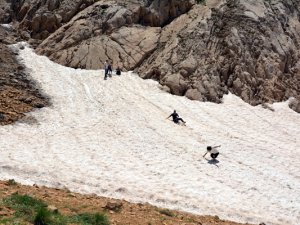 Buyer Baba Gölü doğaseverleri büyüledi
