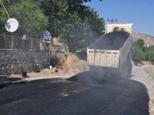 Cumhuriyet Mahallesi’nde asfalt çalışması