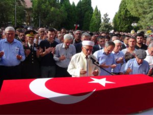 Dersim’de hayatını kaybeden asker son yolculuğuna uğurlandı