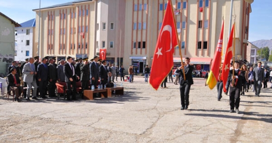 Ovacık’ta 29 Ekim Cumhuriyet Bayramı Kutlamaları