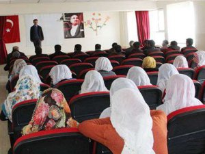 Öğrenci ve Ebeveyn İlişkileri Konulu Seminer Düzenlendi