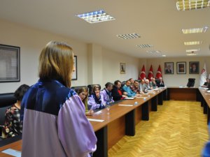 Tunceli Üniversitesi’nde yeni öğretim üyelerine cübbe giydirildi