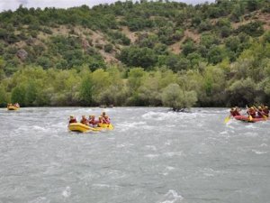 19 Mayıs rafting etkinliği ile kutlandı
