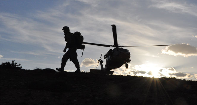 Jandarma karakoluna saldırı: 2 asker yaralı 1 sivil hayatını kaybetti