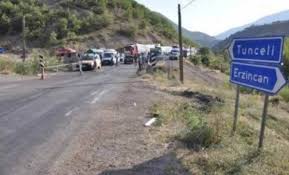Dersim-Erzincan karayolu çift taraflı kapatıldı
