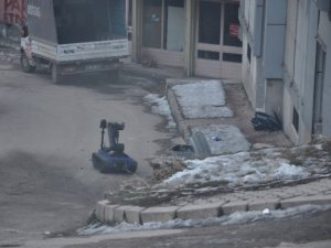 Dersim'de şüpheli çanta polisi alarma geçirdi