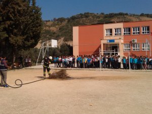 Yangın ve doğal afetlerle mücadele eğitimi