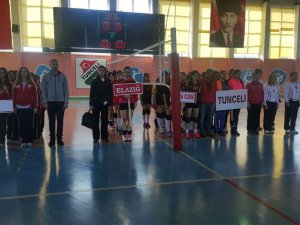 Dersim'de Voleybol müsabakaları yapıldı