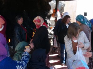 Kara Çarşamba'da Gole Çetu'ya ziyaret (VİDEO HABER)