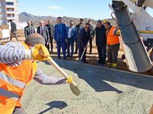 Bisiklet Yolu ve Yürüyüş yolu projesinin temeli atıldı