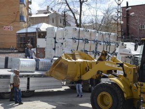 Belediye, çöp konteynerlerini  yeniliyor
